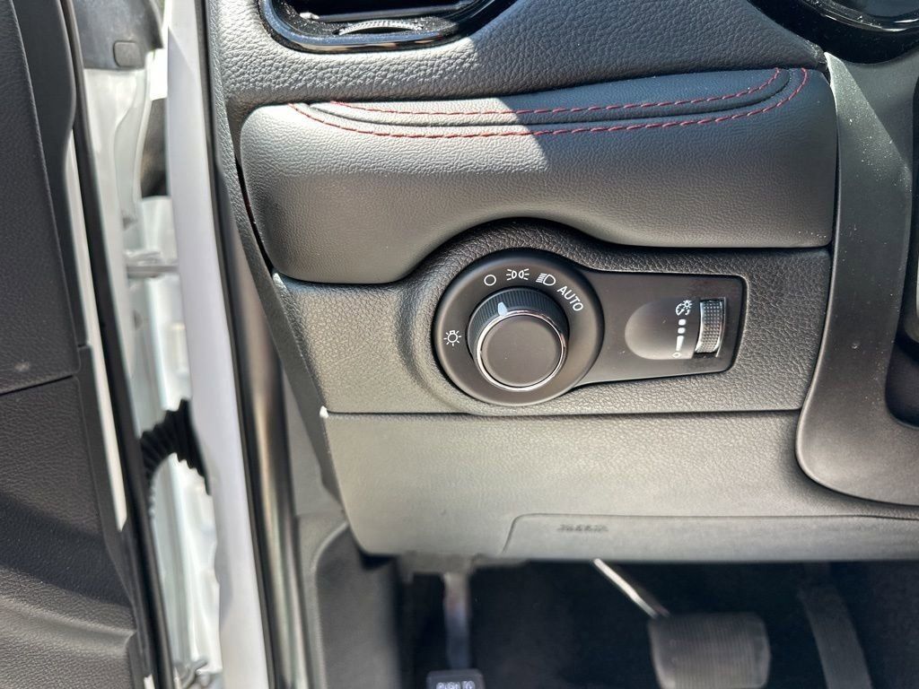 2024 White Knuckle Clearcoat Dodge Durango R/T RWD SUV