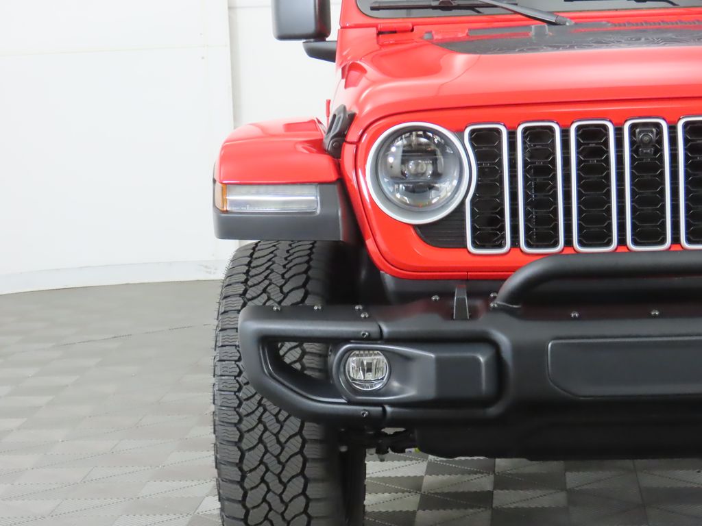 2025 Jeep Wrangler Sahara 4xe 12