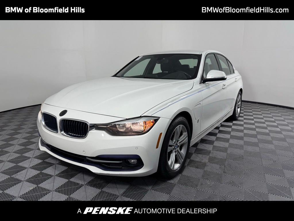 Thumbnail: 2017 BMW 3 Series - 1