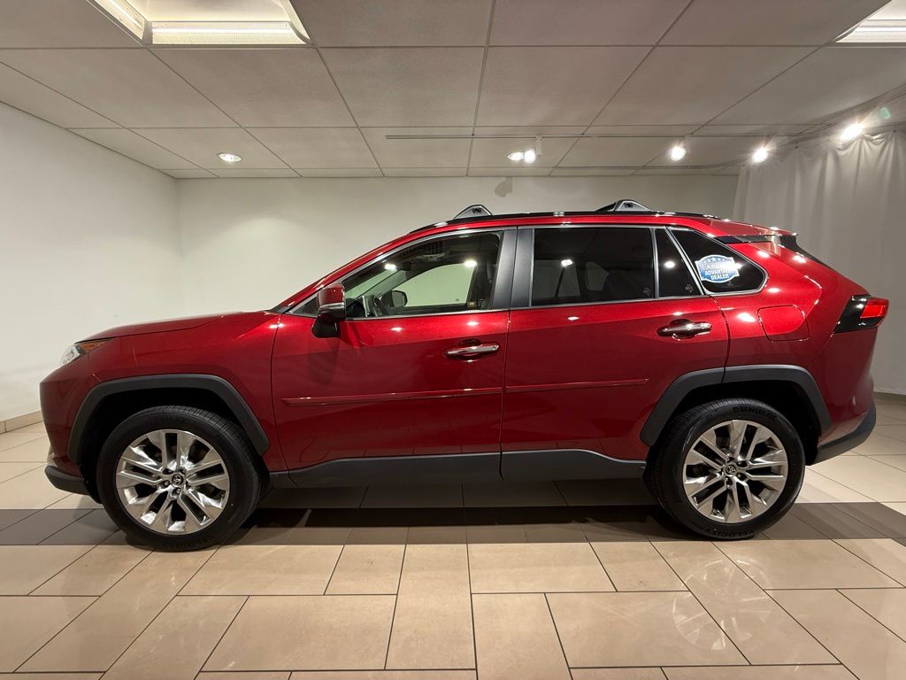 Thumbnail: 2019 Toyota RAV4 - 2