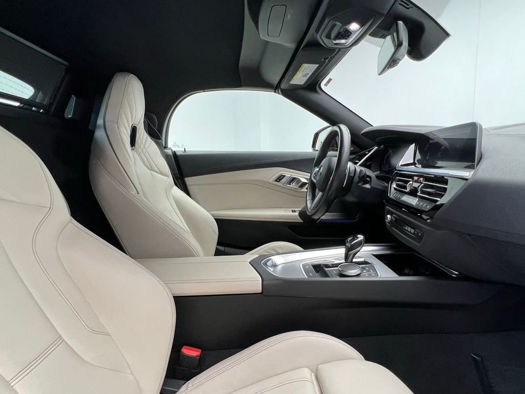 Thumbnail: 2019 BMW Z4 - 10