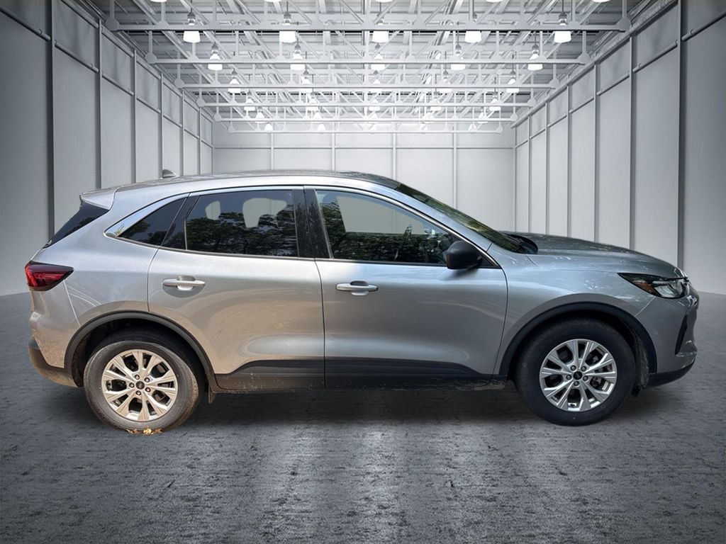 Used 2024 Silver Ford Active image 6