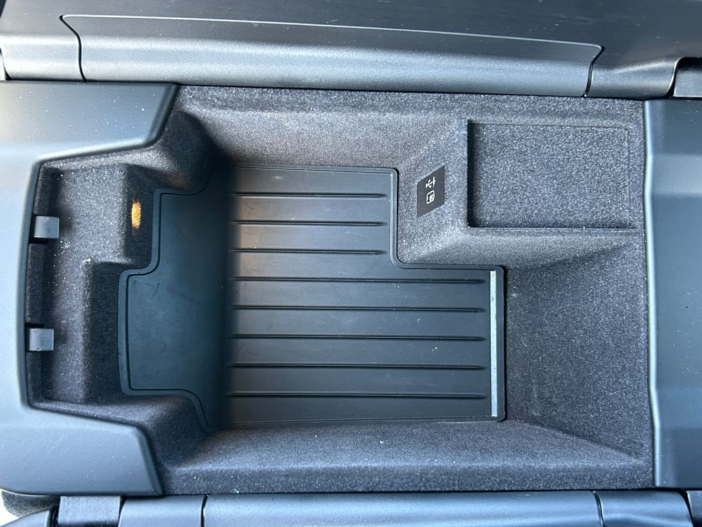 Thumbnail: 2022 BMW 5 Series - 28