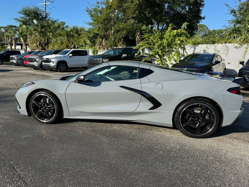 2024 Chevrolet Corvette Stingray 5