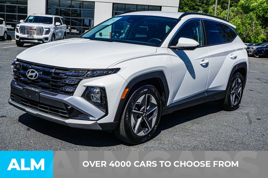 Used 2026 White Hyundai SEL image 3