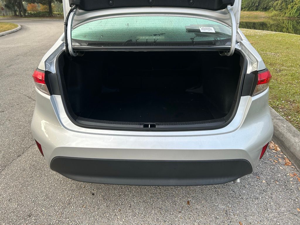 Thumbnail: 2023 Toyota Corolla - 10