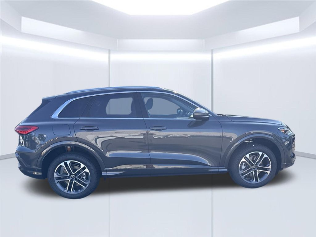 Thumbnail: 2026 Audi Q5 - 6
