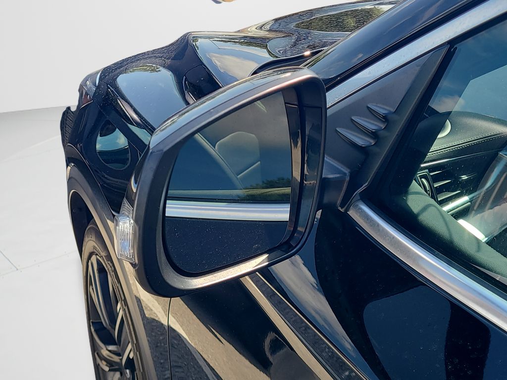 Used 2021 Black INFINITI LUXE image 9