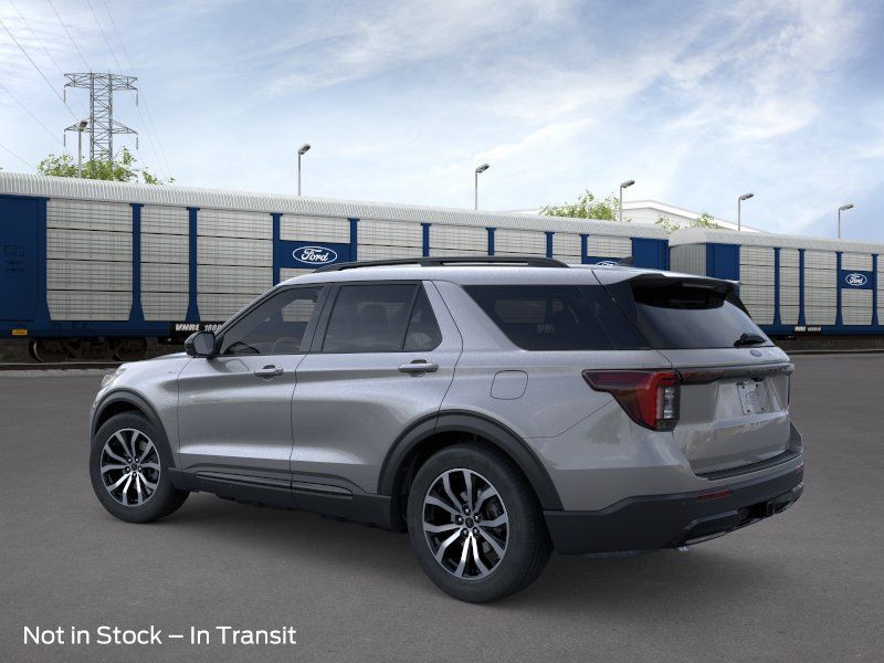 New 2026 Carbonized Gray Metallic Ford ST-Line image 4