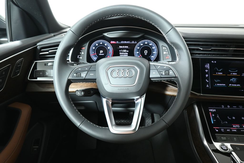 2025 Audi Q8  16