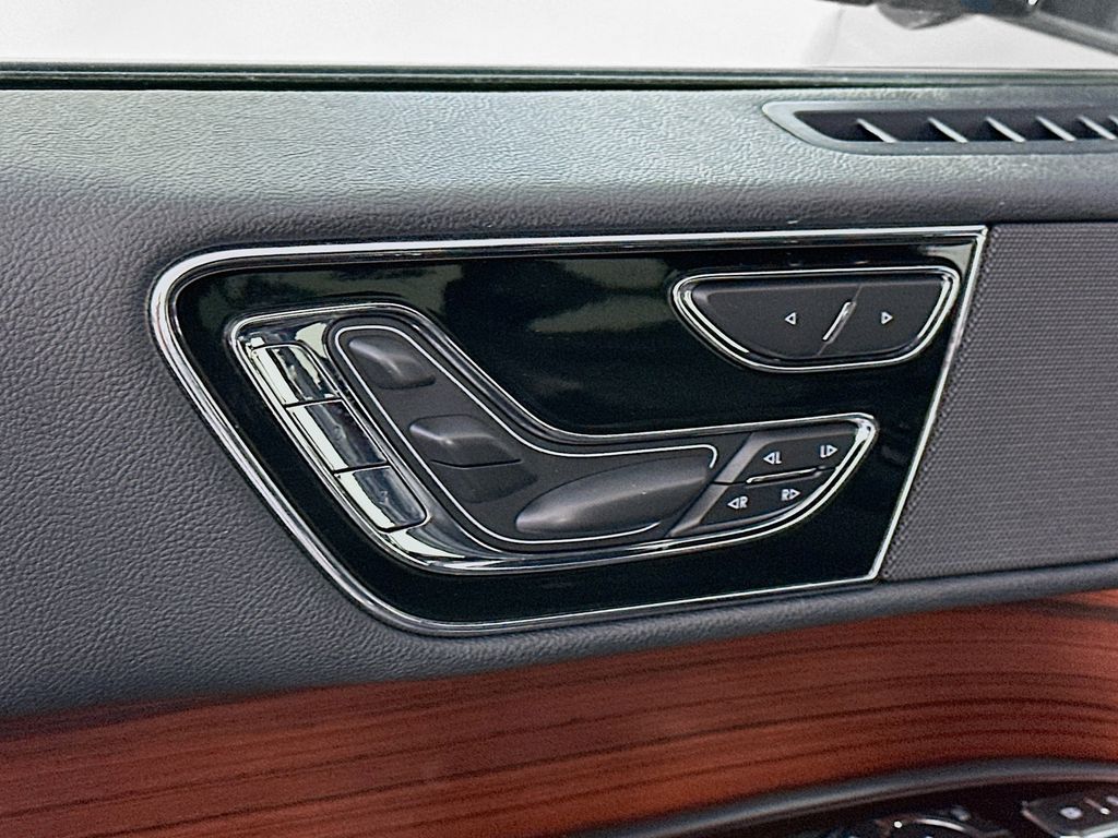 LincolnNavigator23