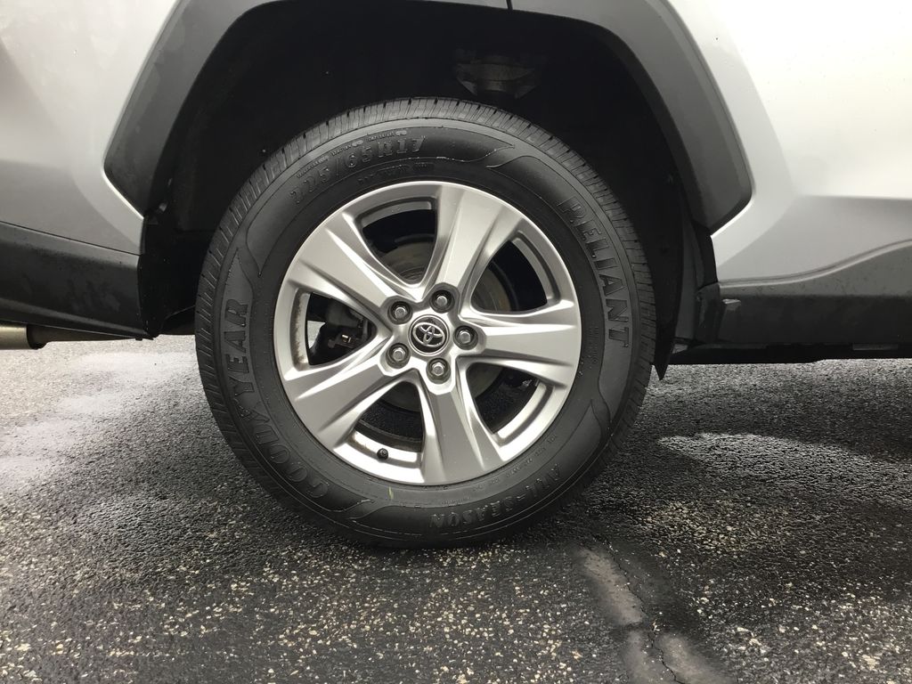 Thumbnail: 2023 Toyota RAV4 - 11