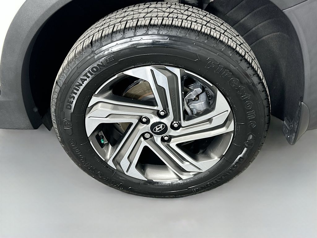 Thumbnail: 2023 Hyundai Santa Fe - 32