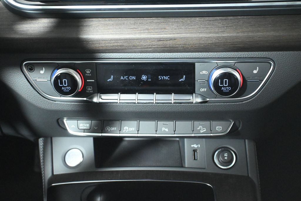 2025 Audi Q5  18