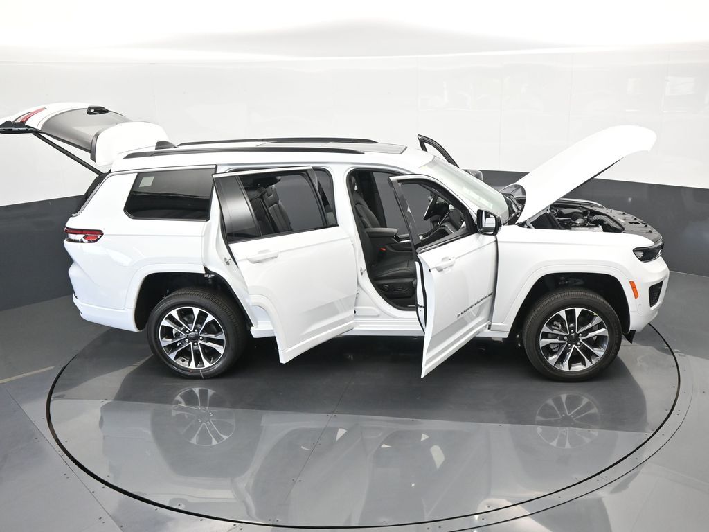 Used 2024 Bright White Clearcoat Jeep Overland image 61