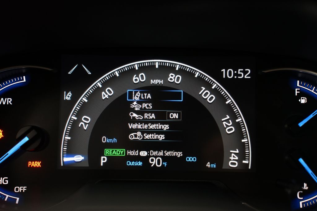 2025 Toyota RAV4 LE 16