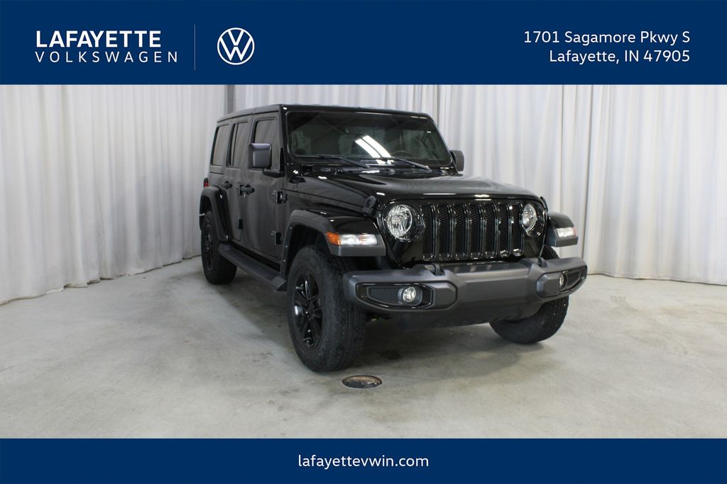 Black Clearcoat 2022 Jeep Wrangler SUV / Crossover Four-Wheel Drive 8-Speed Automatic