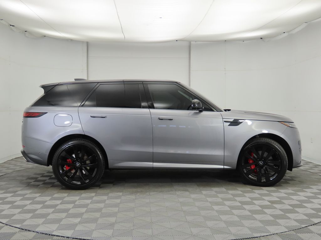 Thumbnail: 2023 Land Rover Range Rover Sport - 4