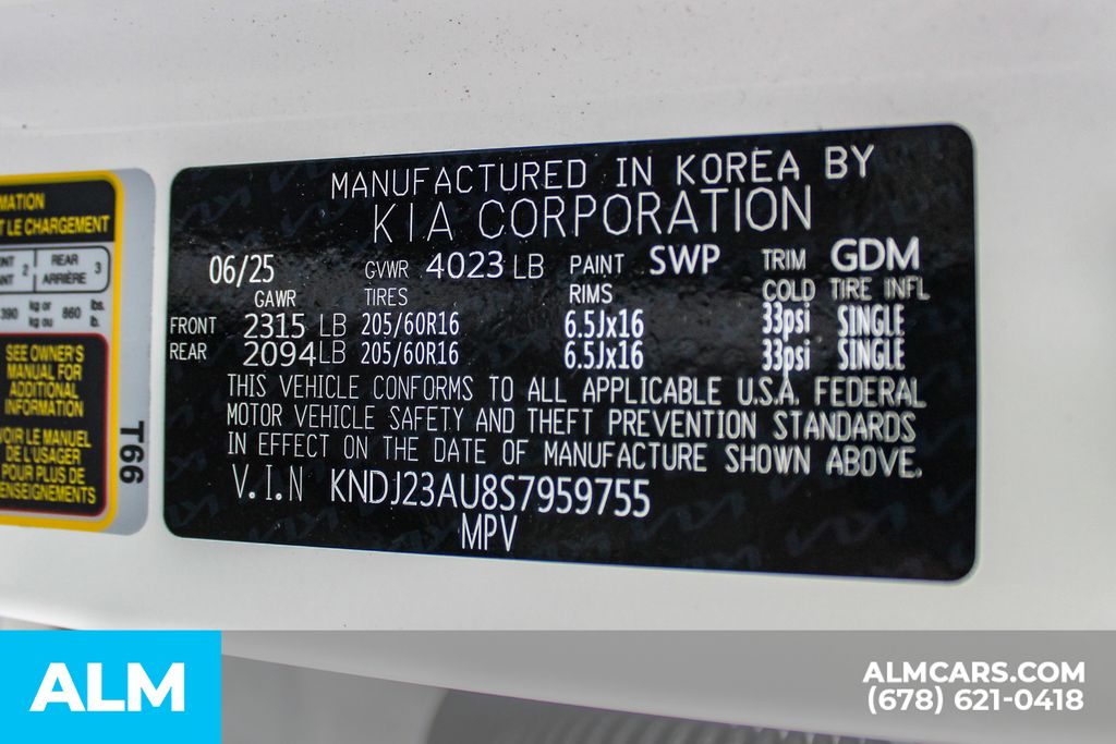 Used 2025 White Kia LX image 38