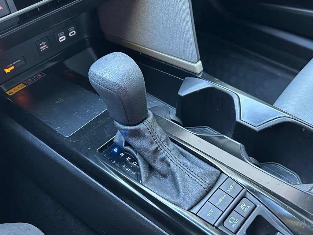 Thumbnail: 2025 Toyota Camry - 26