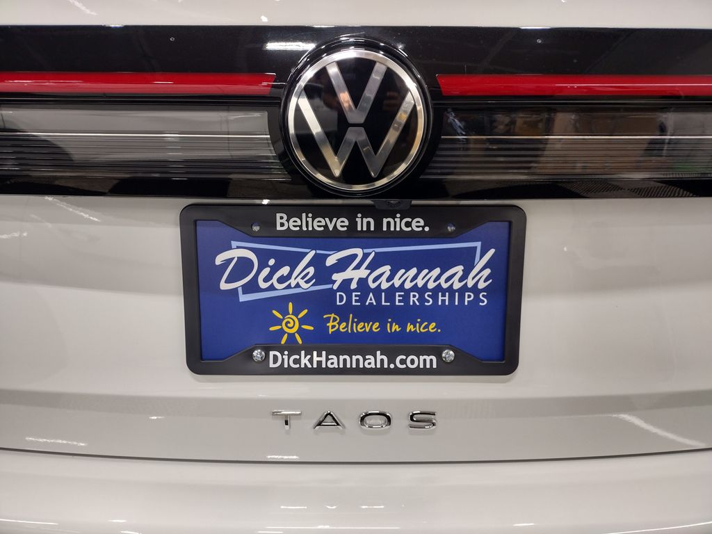 2025 Volkswagen Taos 1.5T SE