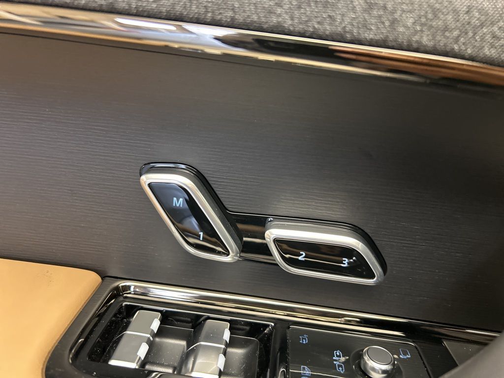 Thumbnail: 2026 Land Rover Range Rover Sport - 22