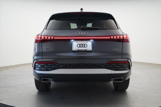 Thumbnail: 2025 Audi Q5 - 4