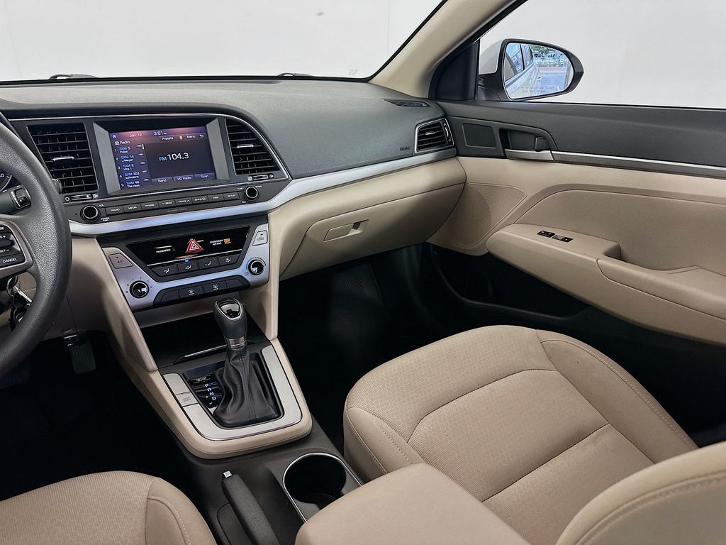 Thumbnail: 2018 Hyundai Elantra - 22