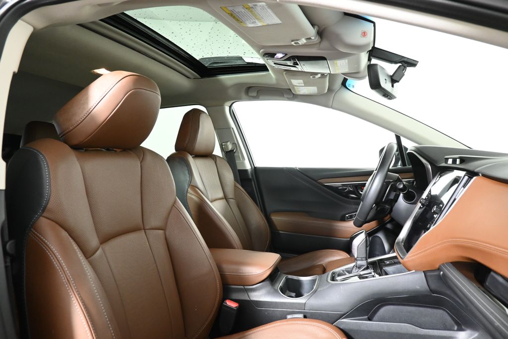 2022 Subaru Outback Touring 24