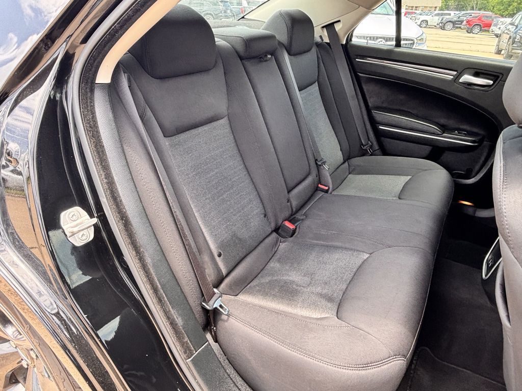 Used Car 2023 Chrysler 300  Touring For Sale Under $30,000 In Corsicana, Texas
