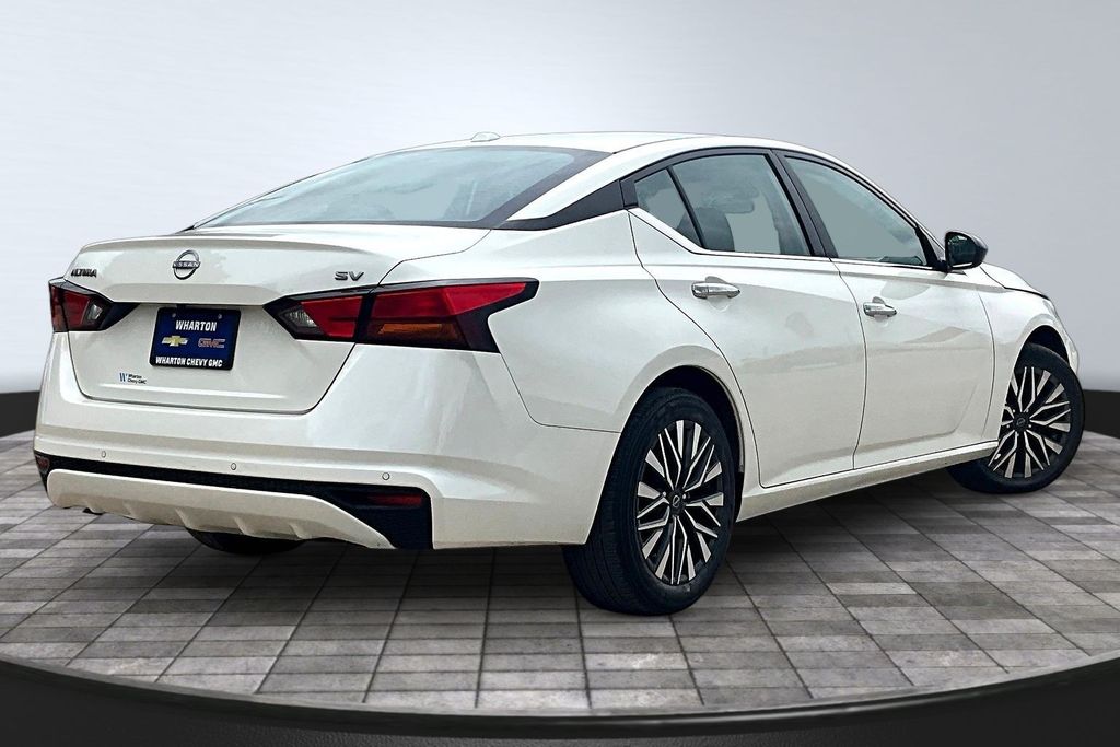 2024 Nissan Altima 2.5 SV - 6