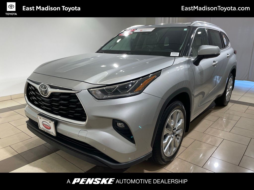 2022 Toyota Highlander Limited -
                Madison, WI