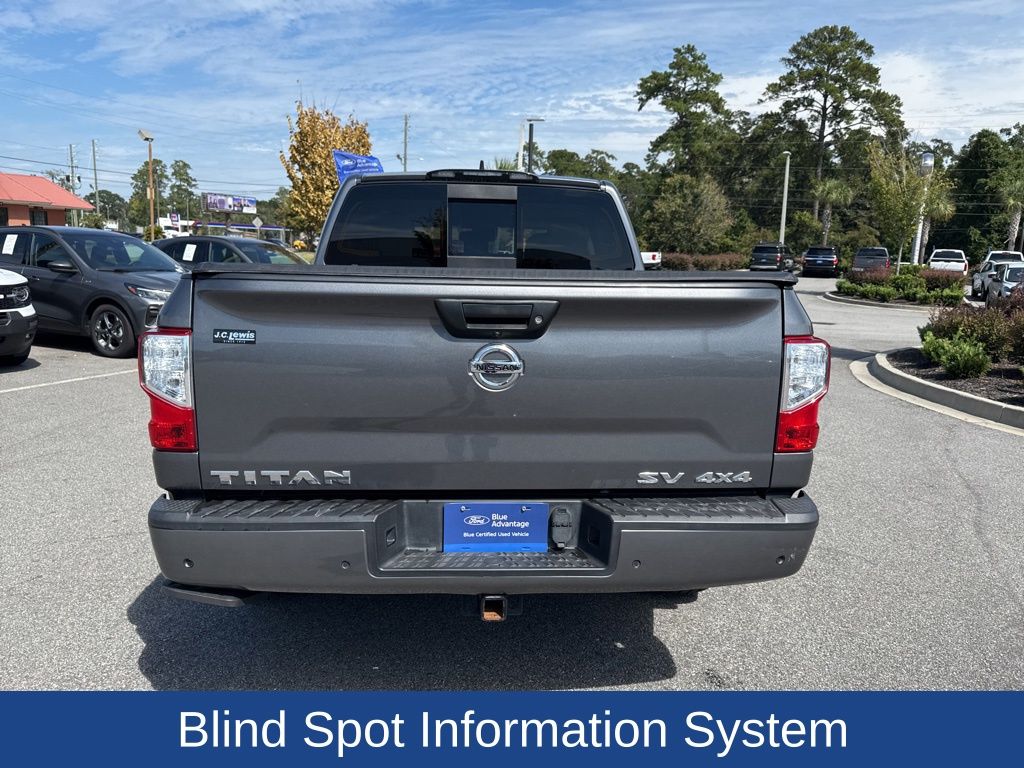 2022 Nissan Titan SV