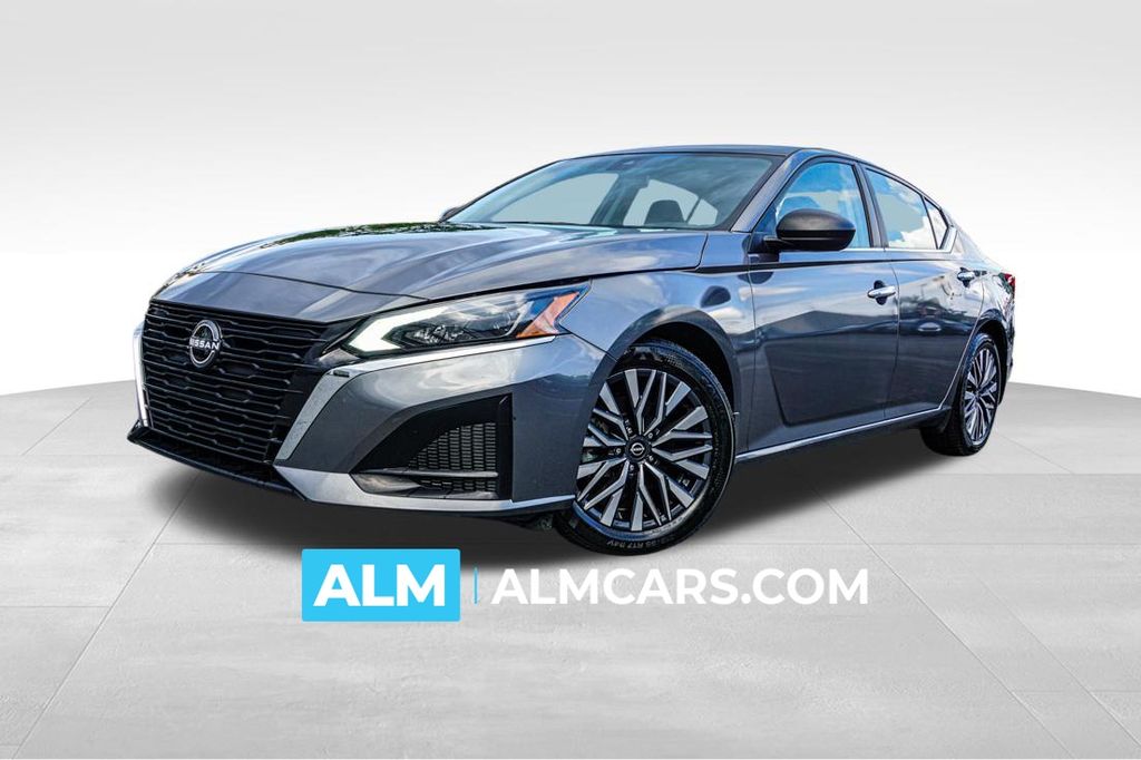 Gray (Gun Metallic) 2024 Nissan Altima Sedan Front-Wheel Drive Continuously Variable Transmission