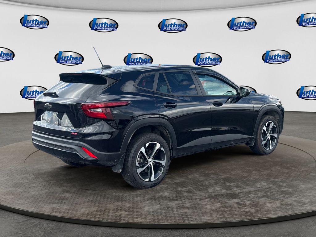 2025 Chevrolet Trax 1RS Black at Klick Lewis Buick Chevrolet