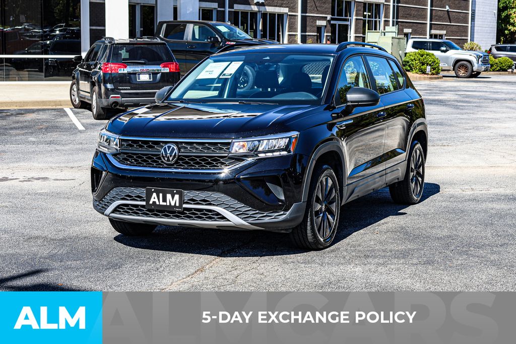 2024 Volkswagen Taos S photo 3