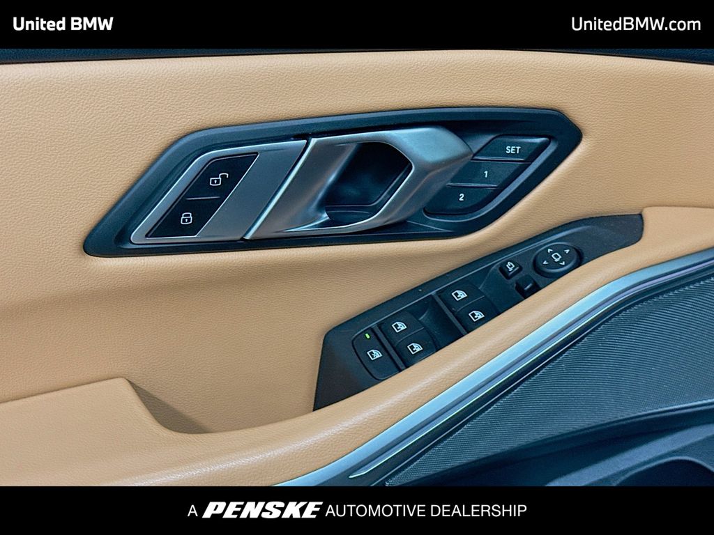 Thumbnail: 2023 BMW 3 Series - 3