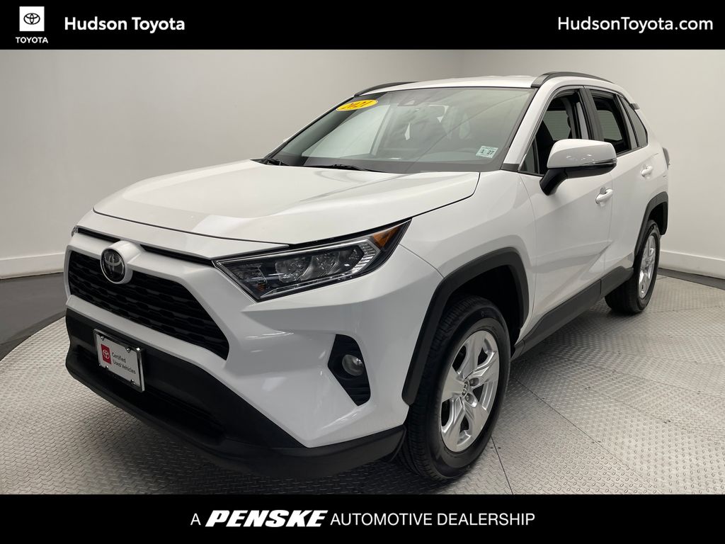 2021 Toyota RAV4 XLE Hero Image