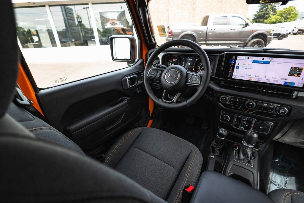 2025 Jeep Wrangler Sport S thumbnail 21