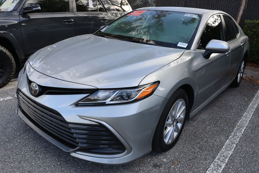 2023 Toyota Camry LE 2