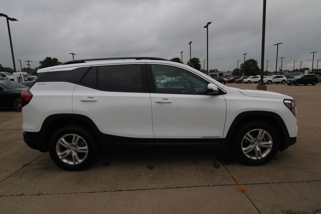 Used 2024 GMC Terrain SUV