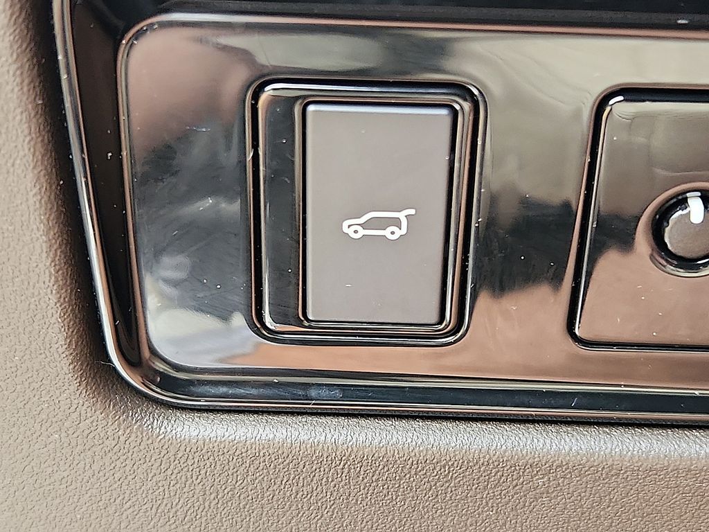 2017 Jaguar F-Pace Prestige 27