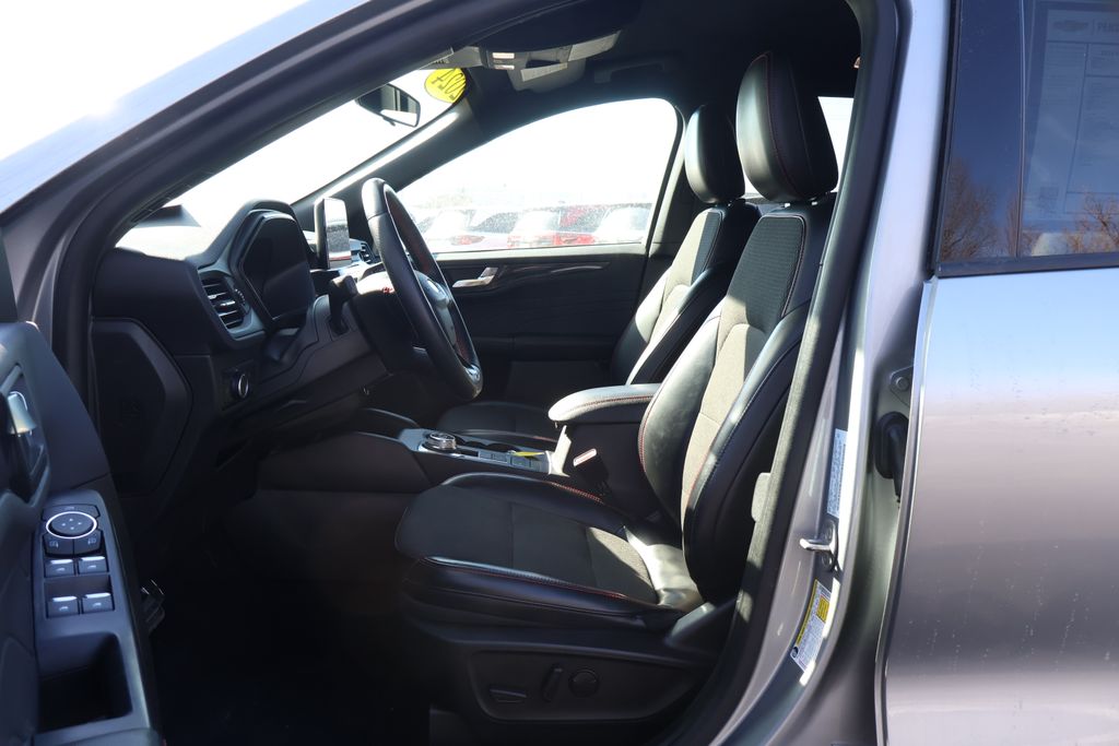 Thumbnail: 2024 Ford Escape - 29