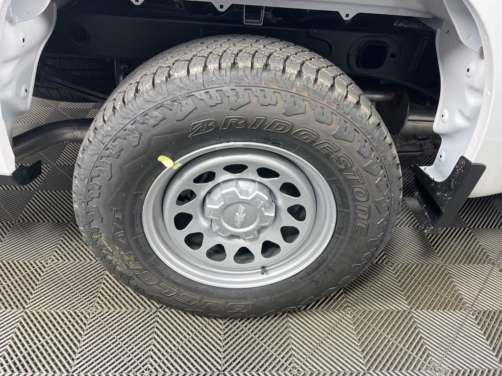 Thumbnail: 2026 Chevrolet Silverado 1500 - 16