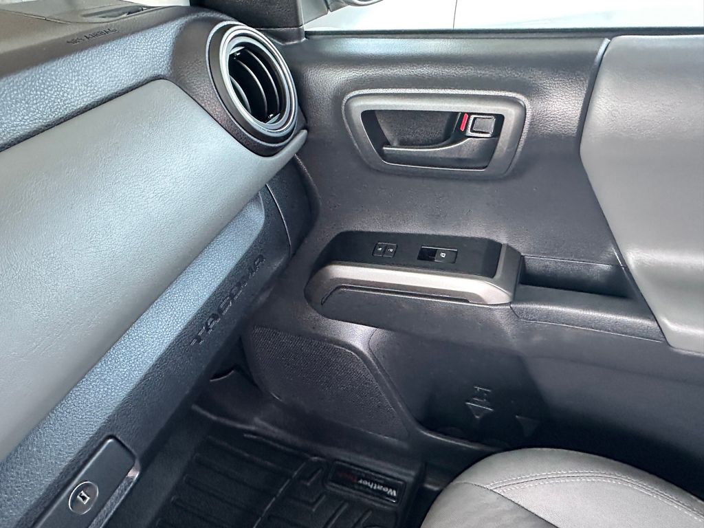 Used Car 2023 Toyota Tacoma  Sr5 For Sale Under $40,000 In Austin, Texas