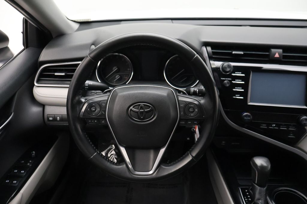 Thumbnail: 2019 Toyota Camry - 23