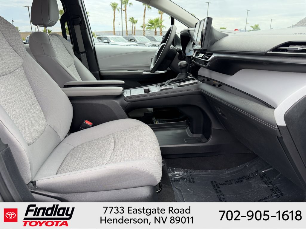 Used 2025 Toyota Sienna Van