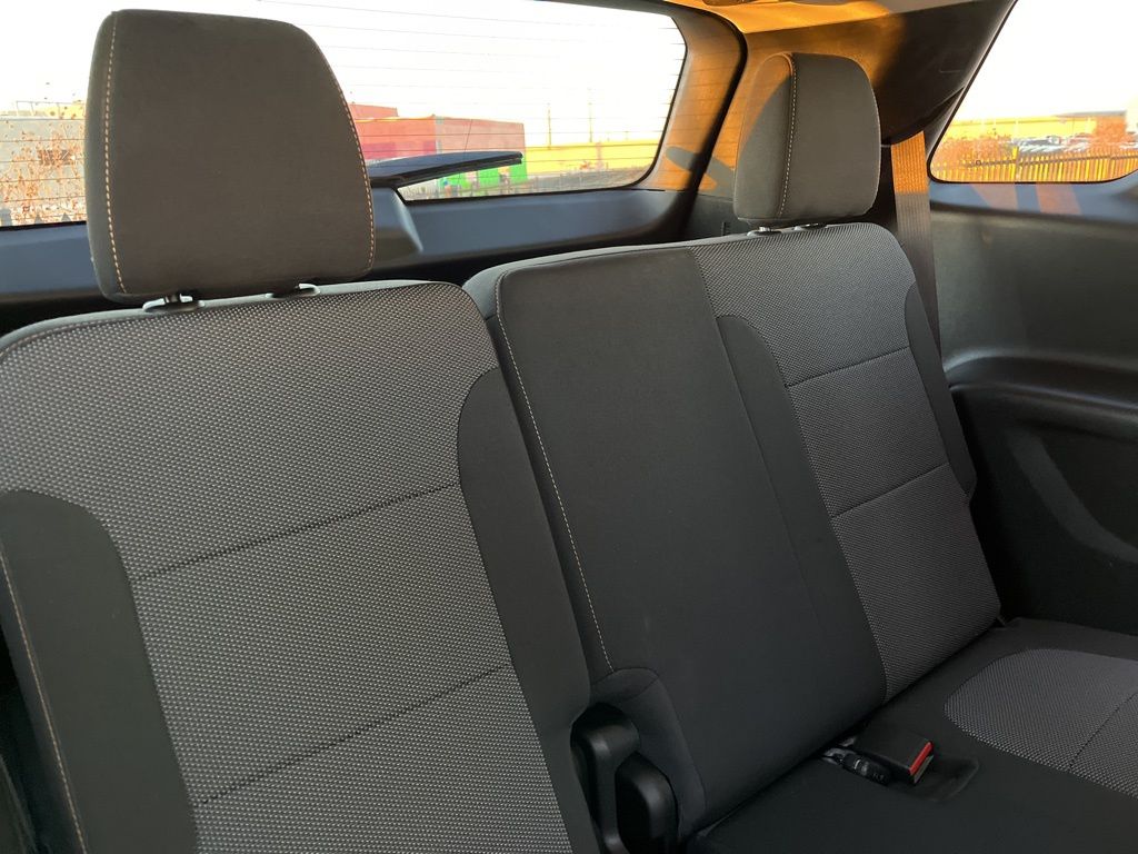 Thumbnail: 2020 Chevrolet Traverse - 28