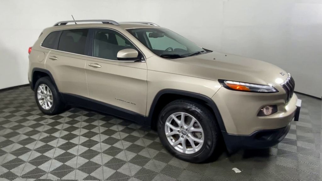 2015 Jeep Cherokee Latitude 2