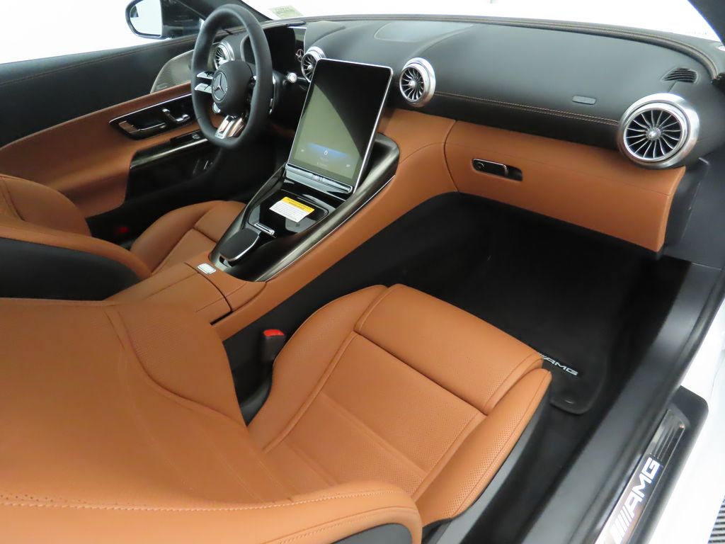 Thumbnail: 2025 Mercedes-Benz AMG GT - 19